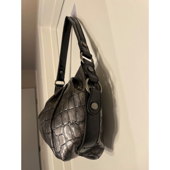 Simply Vera Wang Metallic Croc Embossed Shoulder Bag Black Strap Hobo Purse - Picture 4 of 10